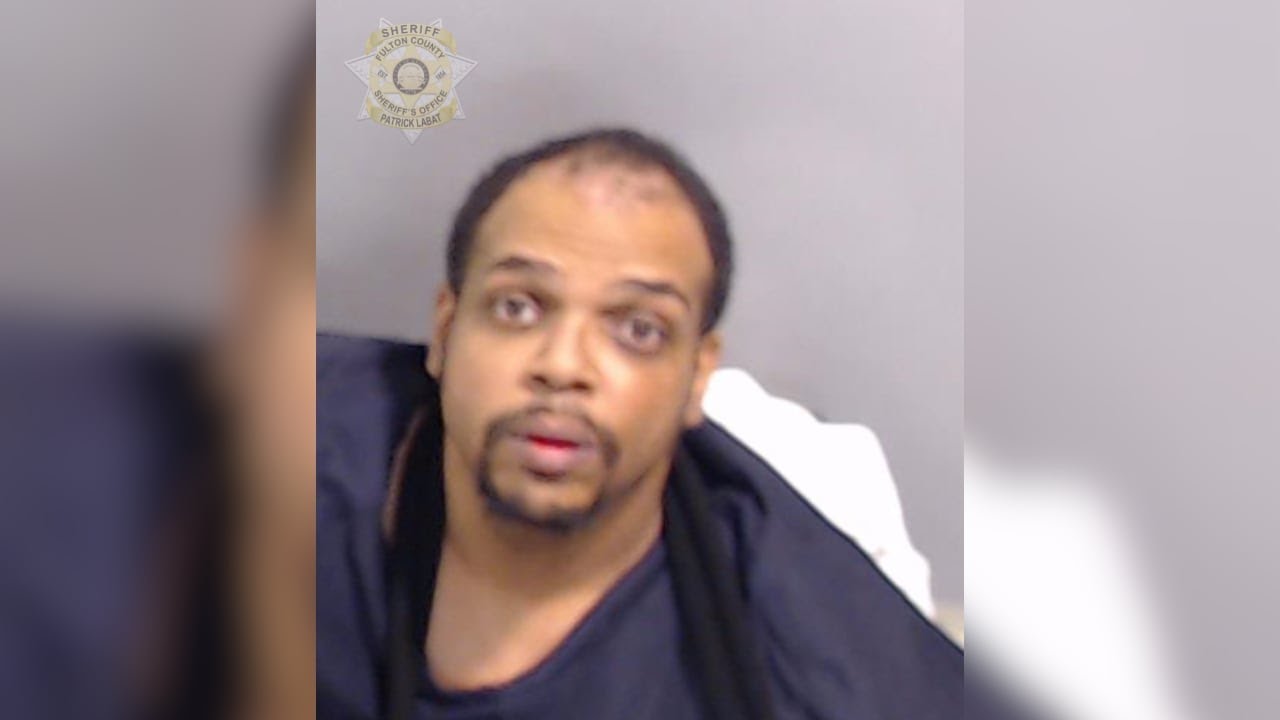 Man arrested 37 times leads Atlanta Police on high-speed chase with kids in backseat