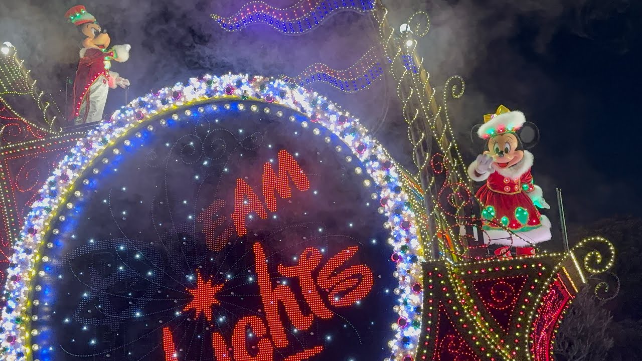 【東京ディズニーランド】エレクトリカルパレード・ドリームライツ（クリスマス版）【4K/60FPS/HDR】@2ndアウト側 2025.12.07