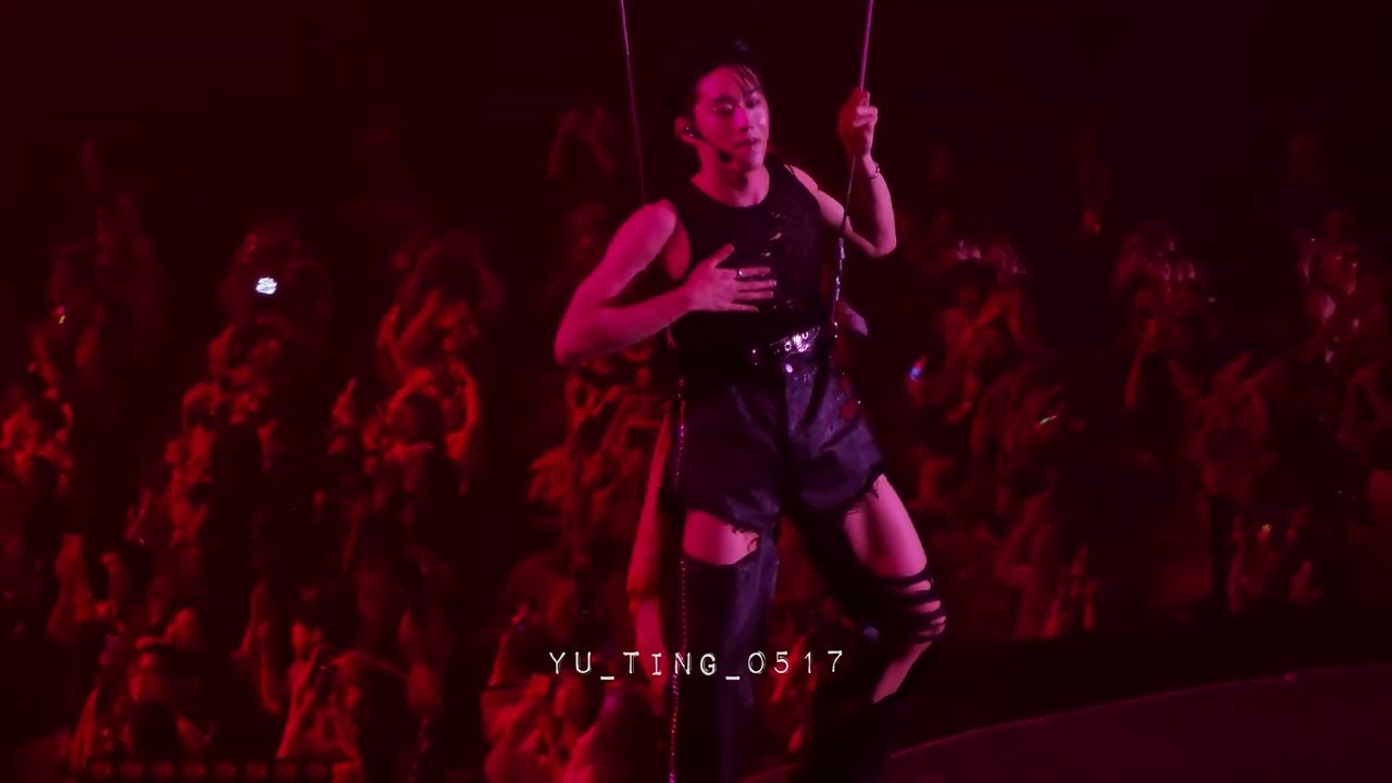 250518 Pond Phuwin Dunk Est Force GeminiFourth Perth Santa Sea - Sadistic #LOLFanFest2025D2