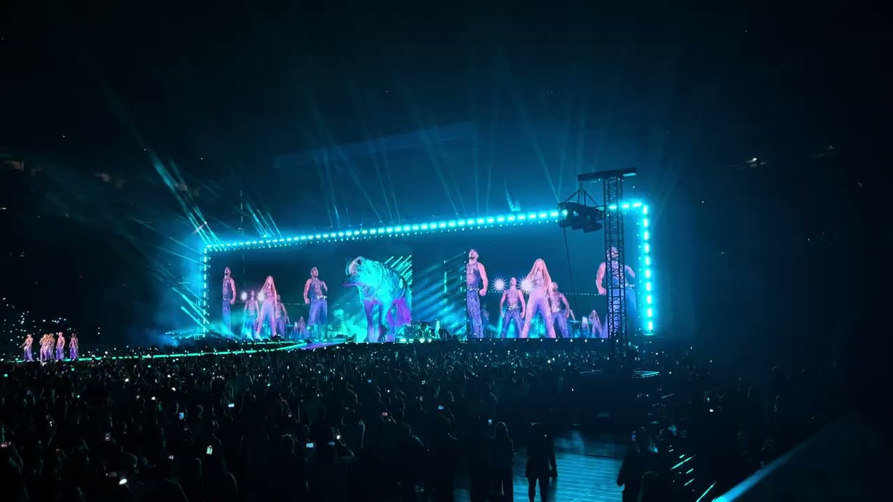 Shakira – She Wolf/ Bzrp Session 53 (LMYNL Tour Live at MetLife Stadium, 5-15-25) (4K HDR, HQ AUDIO)