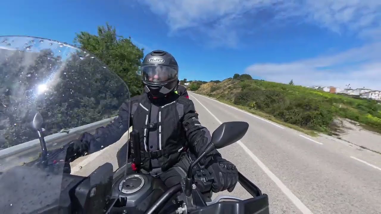 Probando la nueva 360 x4 y los nuevos Metzeler Tourance