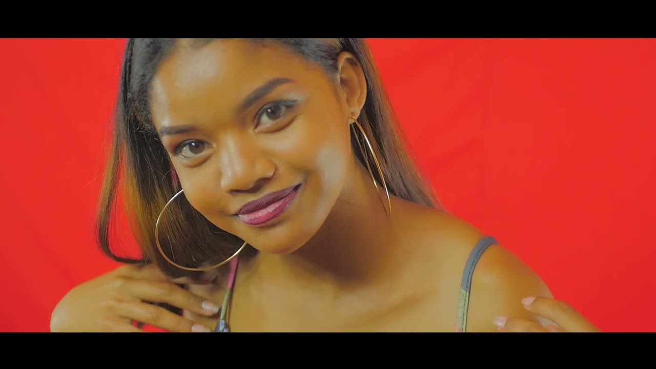 THYINA SYLVER _ MANDEHA JOLIE ( Officiel clip 2k22 )