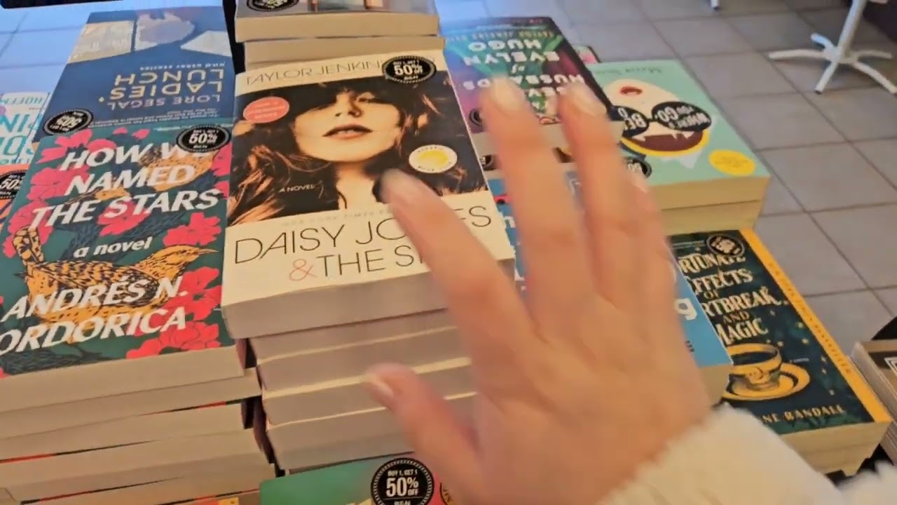 ☕️ Public Barnes & Noble |ASMR