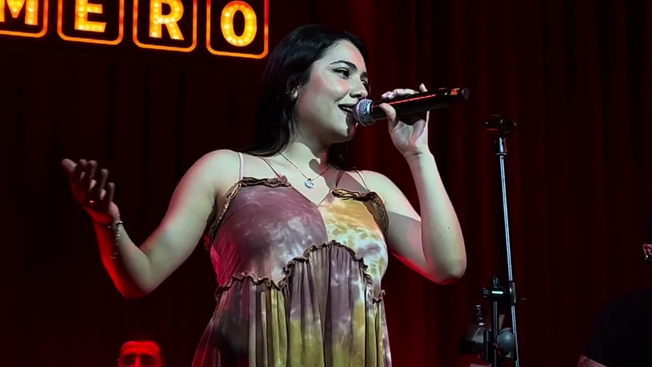 Mera Plancha (Valeria Garcés) - Antología (Shakira)