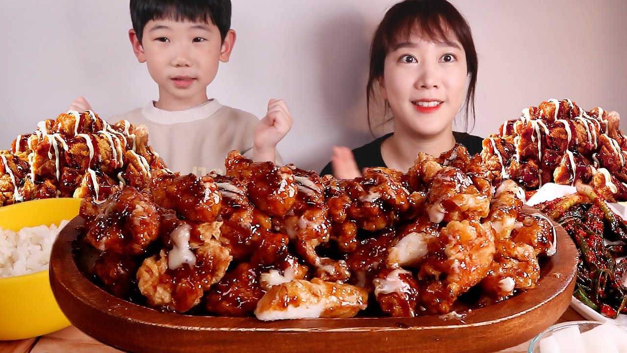 처갓집양념치킨 신메뉴 슈프림양념치킨 블랙라벨 순살:) 오랜만에 마따주니어도 같이🧡 CHICKEN MUKBANG