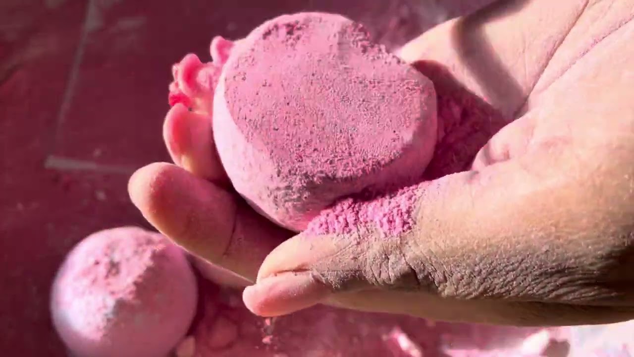 Shades of Purple Bomb Crush / Shave #asmrshaving #bathbomb #newasmrtist #oddlysatisfying #shaving