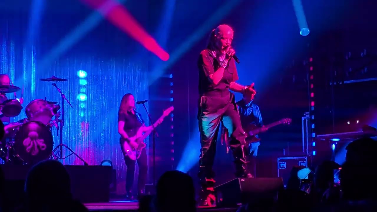 Garbage - Stupid Girl - September 23, 2025 Pittsburgh 