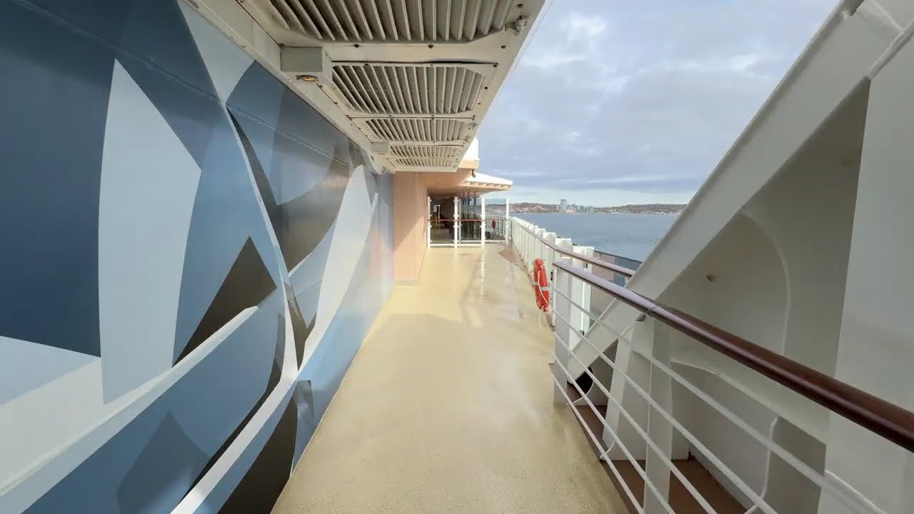 Norwegian Prima | Ocean Boulevard walk-around