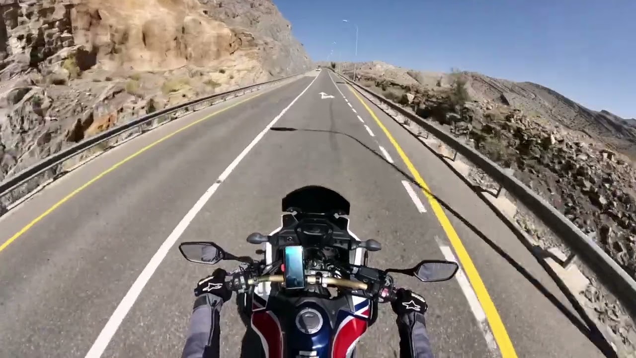 طريق الجبل الاخضر وصعودة بدراجة النارية #OMAN Road to up #Jabal_Akhdar  by bike #CRF1000l #4k