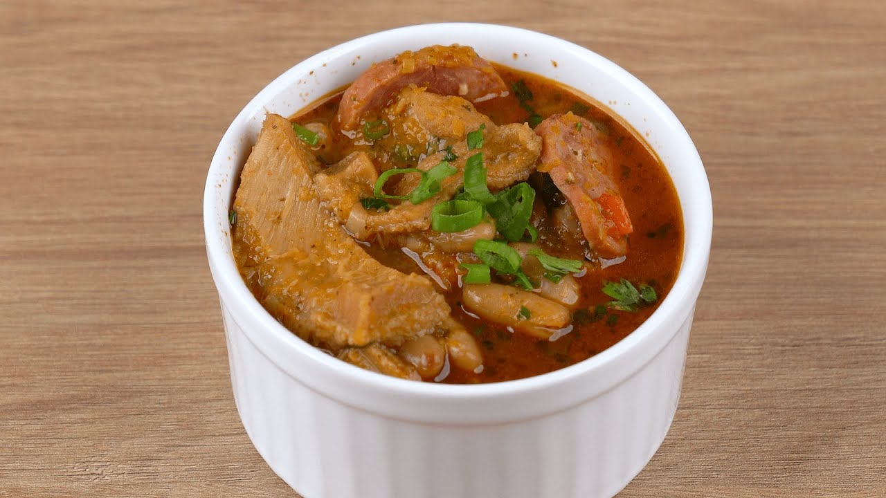 The best way to make tripe stew with white kidney beans.
