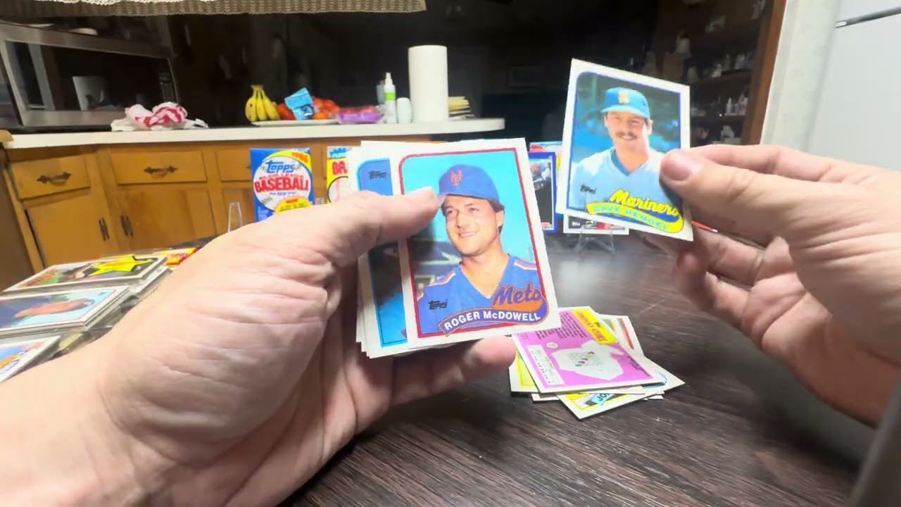 March Retrowax Box Baseball Card Pack Opening