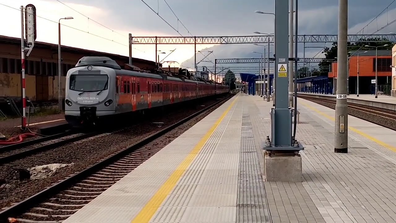 Leszno| Manewry SM42-523 z feniksami.