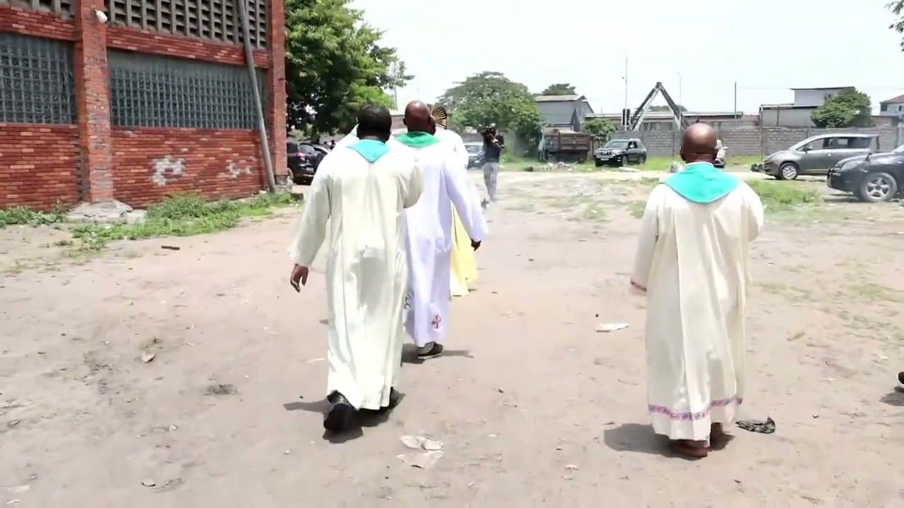 ADORATION AVEC Mr L’ABBÉ SIMON ZINDO EXORCISTE PRÊTRE DE L’ARCHIDIOCÈSE DE KINSHASA 