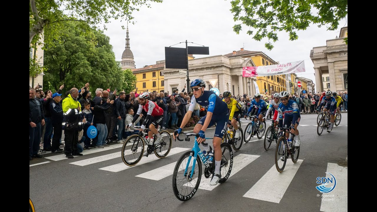 Giro d'Italia 2024 terza tappa di Novara: la partenza da piazza Martiri