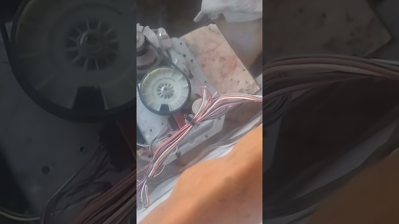 Lavadora Whirlpool no exprime 