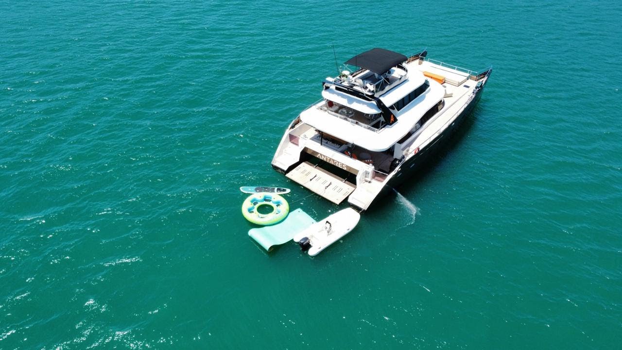 Conheça o Catamarã SC 80 - Antares pelo sistema Flip Time!! Novo conceito pra você embarcar!!