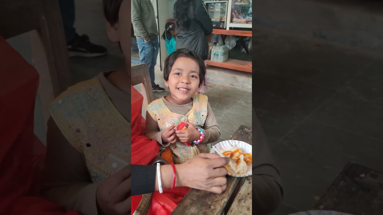 খাওয়া ঘোরা আর ফাজলামো ছাড়া আমাদের কোনো কাজ নেই..!!