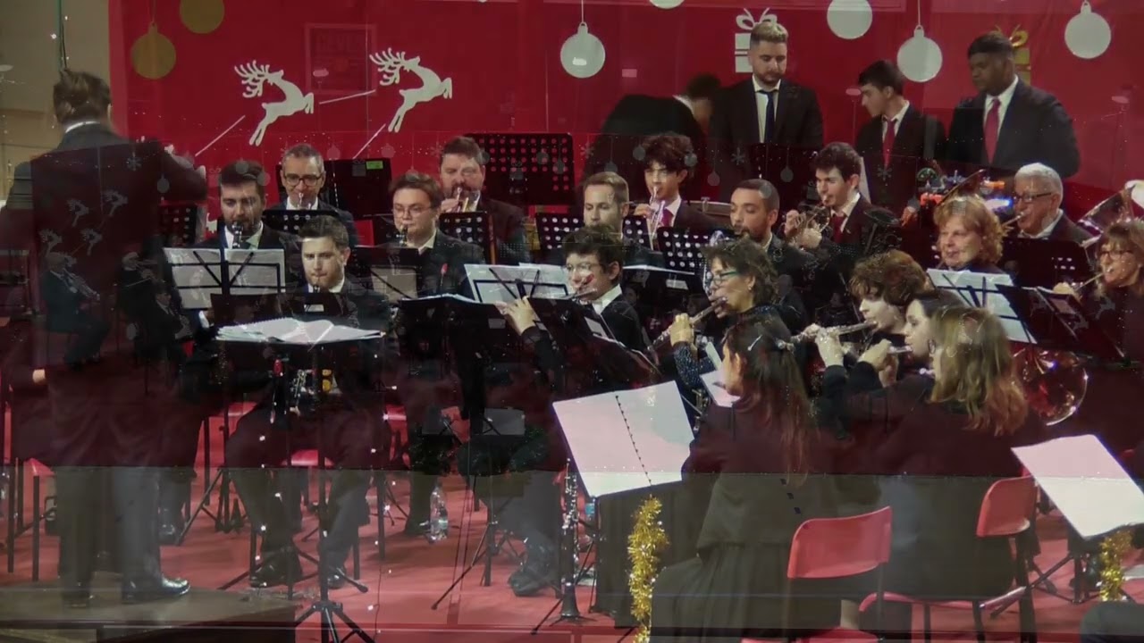 Holiday Cheer (arr. Paul Lavender)