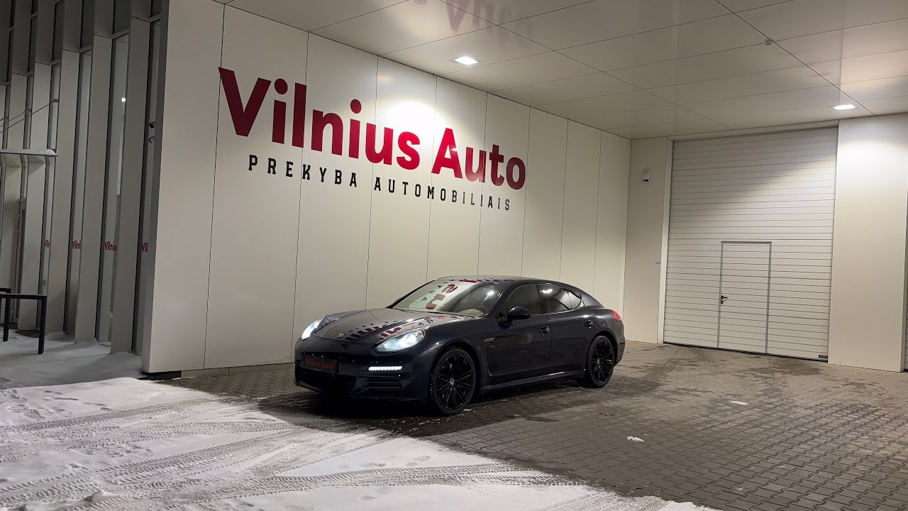 2015 Porsche Panamera 4