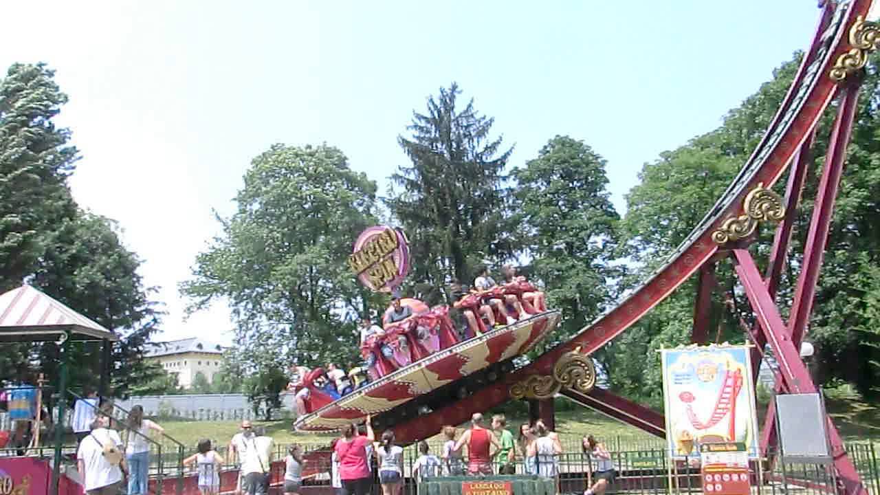 Parco Leolandia - il disco rotante Electron Spin
