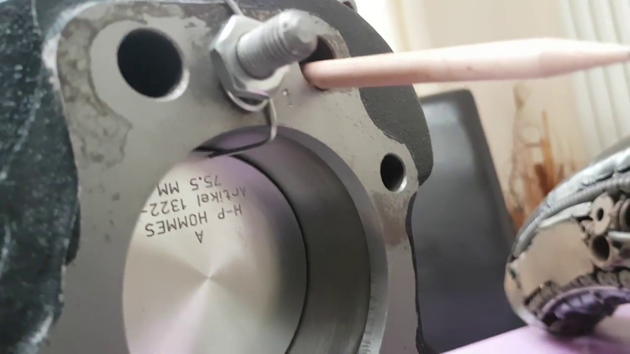 How to find Top Dead Center TDC the most accurate, easy way with a degree wheel.