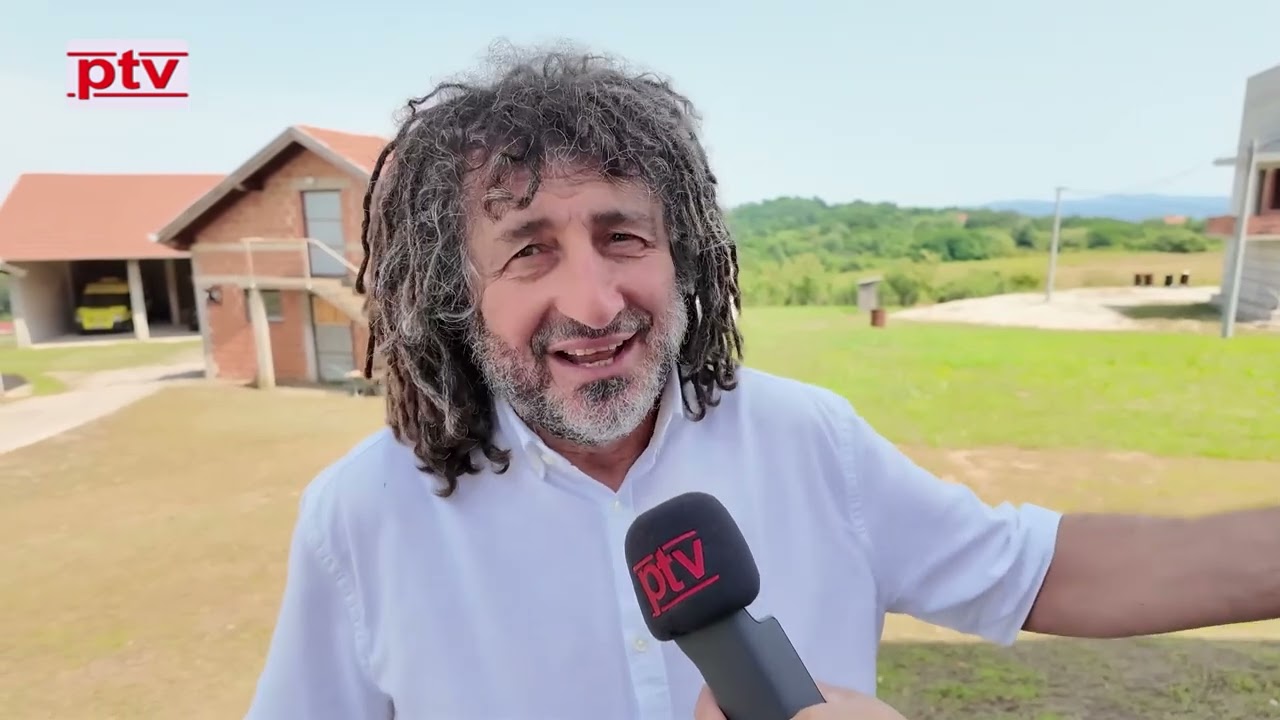 Oni nemaju krua da jedu,samo riža i pura.Kolači su luksuz!