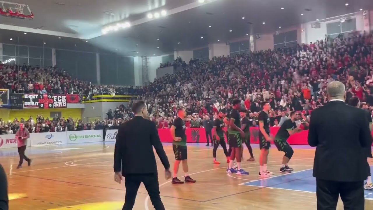 HYMNI I GJAKOVES  “Oooo hije të paska emri, Gjakovë lulja e gjakut” (KB VËLLAZNIMI vs KB Trepça)