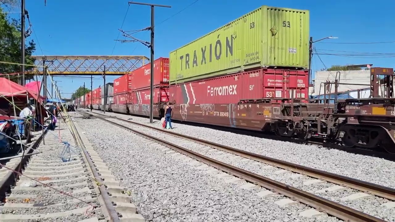 FXE 4640 FSRR 4411 FXE 3704 IMIMX INTERMODAL MEXICALI MÉXICO AL SUR CON SALUDO DEL MAQUINISTA 