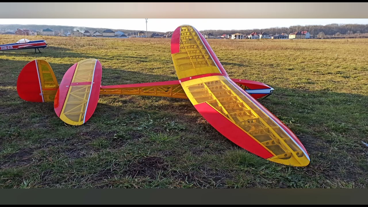 rc glider Leprechaun V3