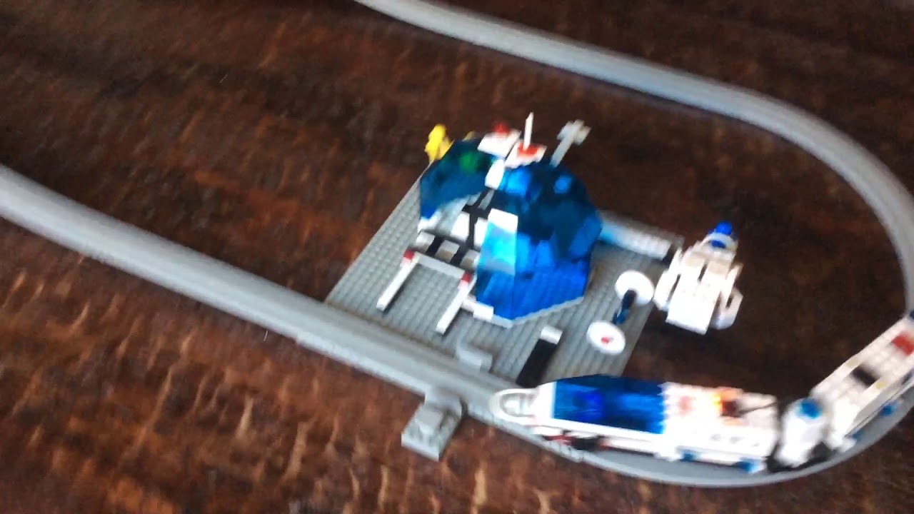 Vintage Legoland Lego Space Monorail Light & Sound Train set. Lego Set 6990