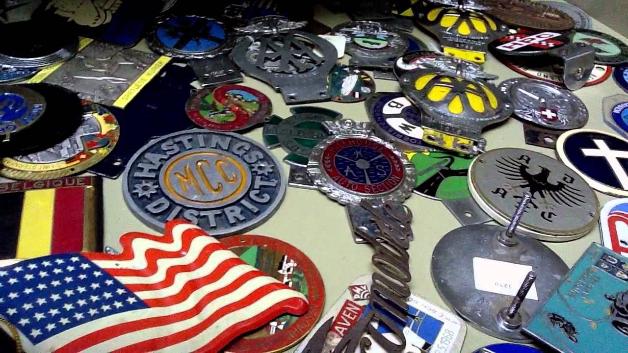 AUTO BADGE  COLLECTION