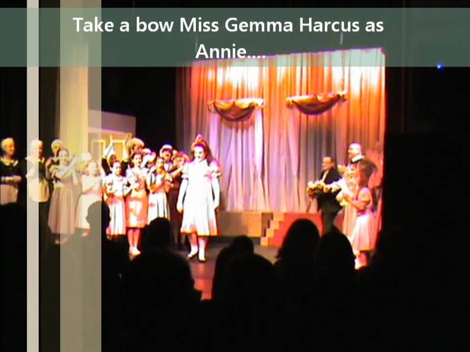 ANNIE ORKNEY saturday bows