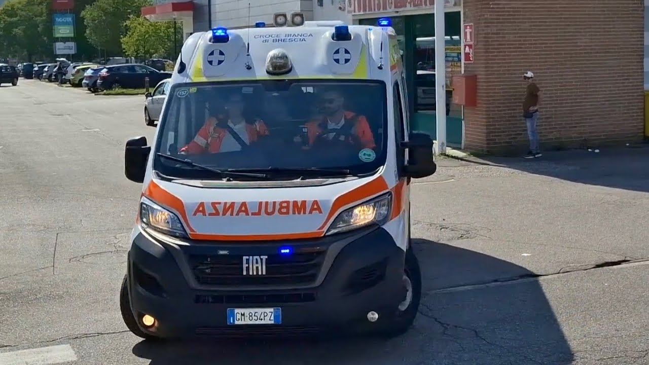 Partenza Ambulanza fiat ducato 290 Croce bianca di Brescia sezione montichiari in sirena n157