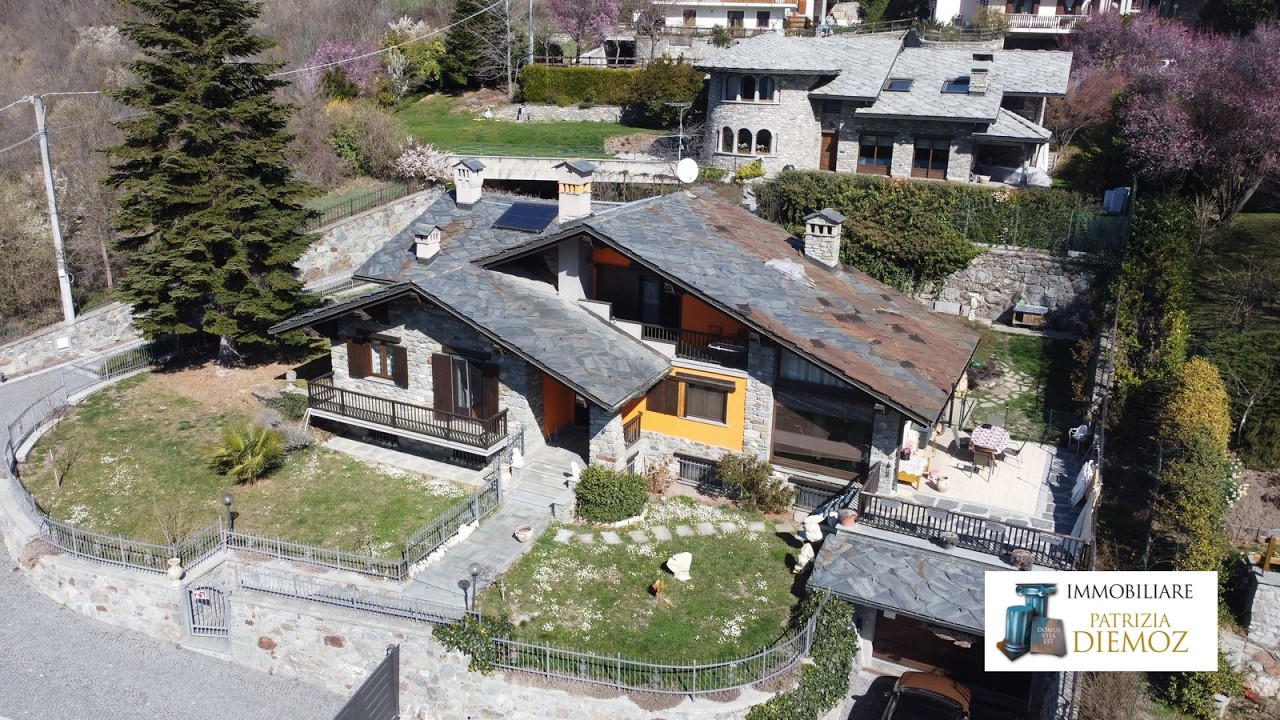 VILLA INDIPENDENTE A QUART, Fr.. Chantignan (AO)