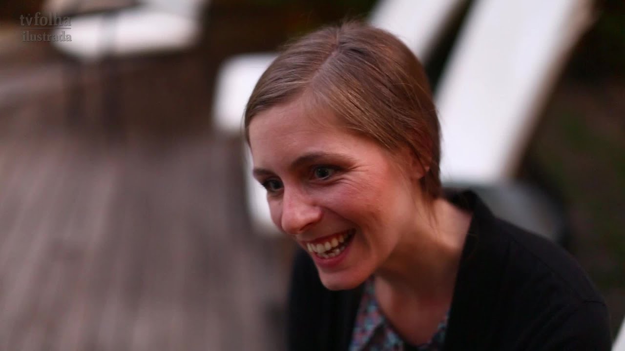 Eleanor Catton e seu premiado livro 