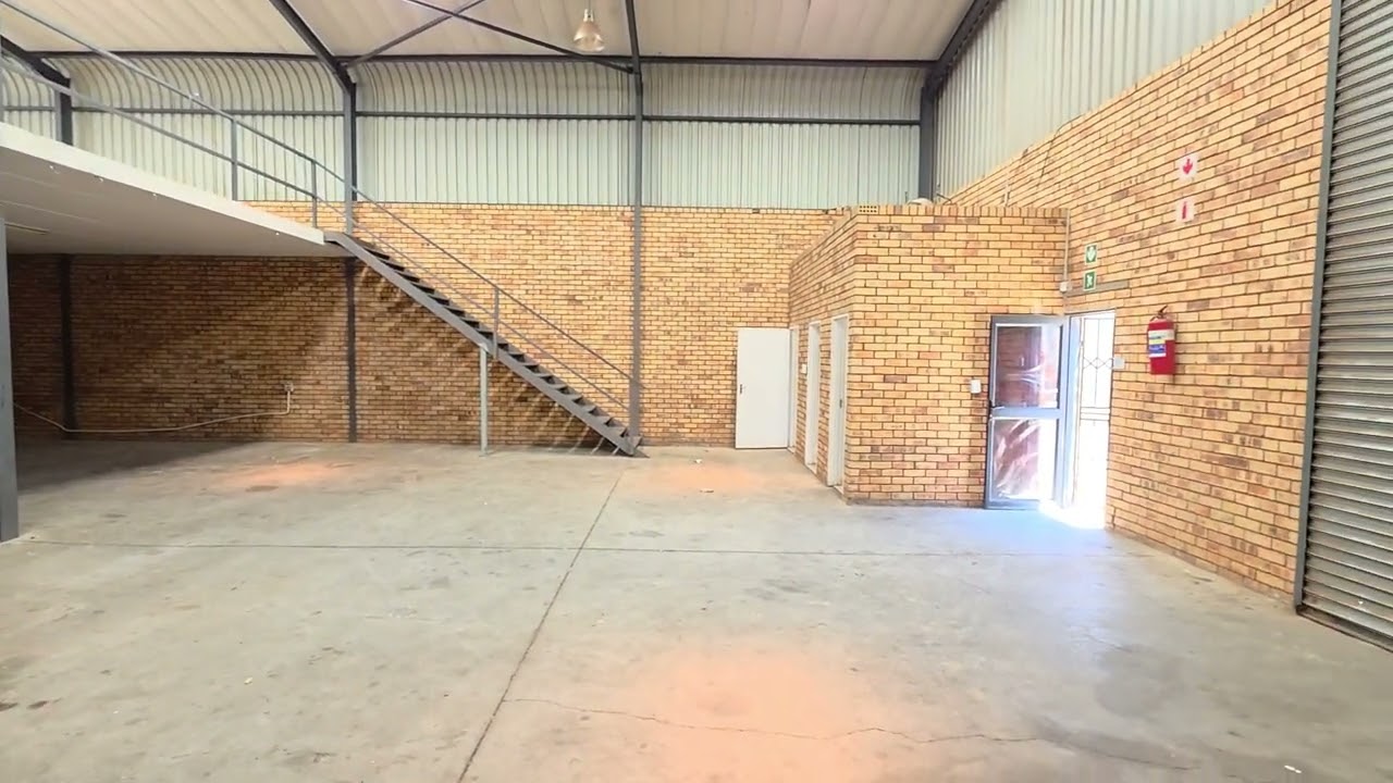 Neat 455m2 warehouse To Let in Crown within Stellar Business Park