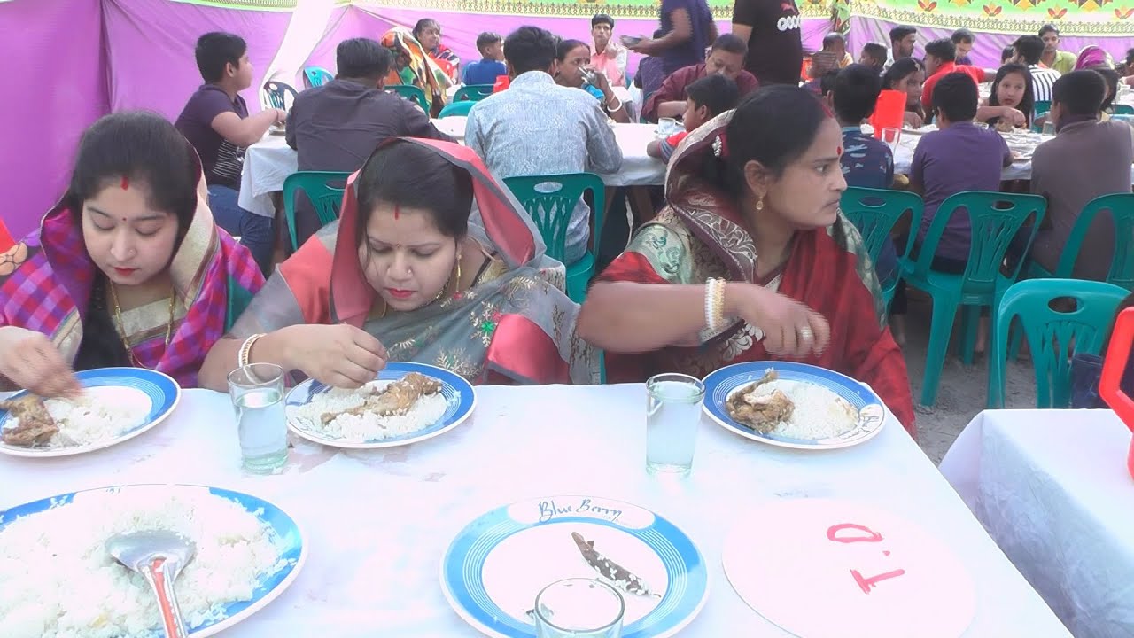 Свадебная еда в деревне / Деревенская культура // Еда // Бенгальская культура // Деревенская свад...