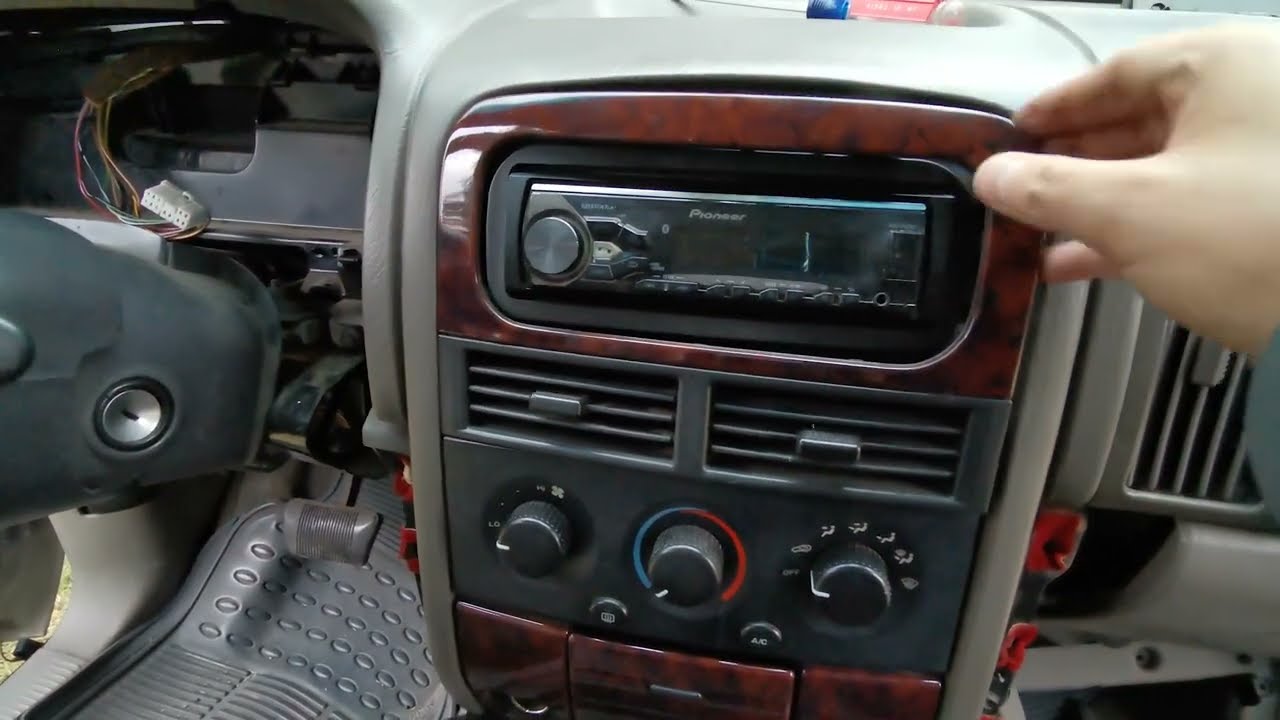 Como quitar el acolchado del tablero. Pt. 1 - Jeep Grand Cherokee WJ 99 a 04