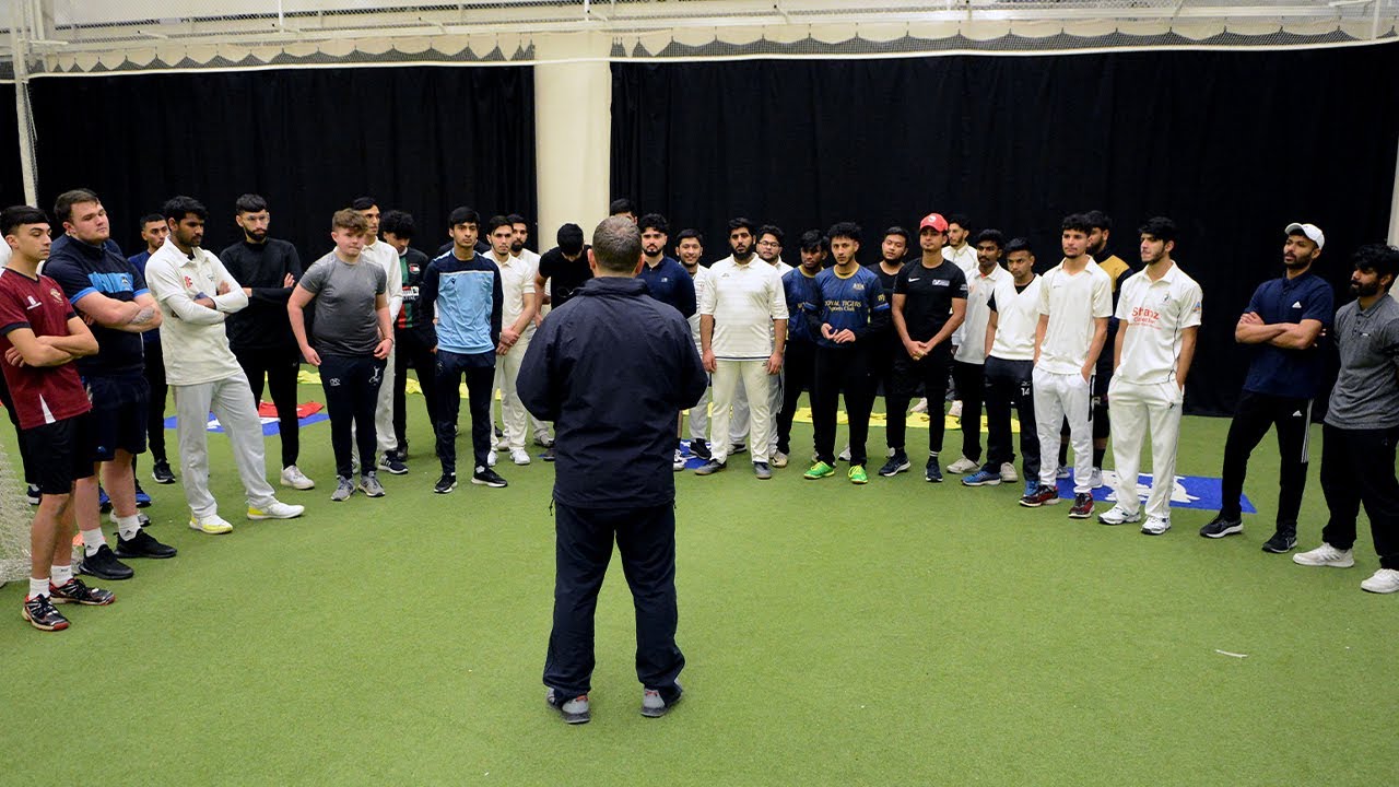FEATURE | 80 cricketers attend Warwickshire open trials