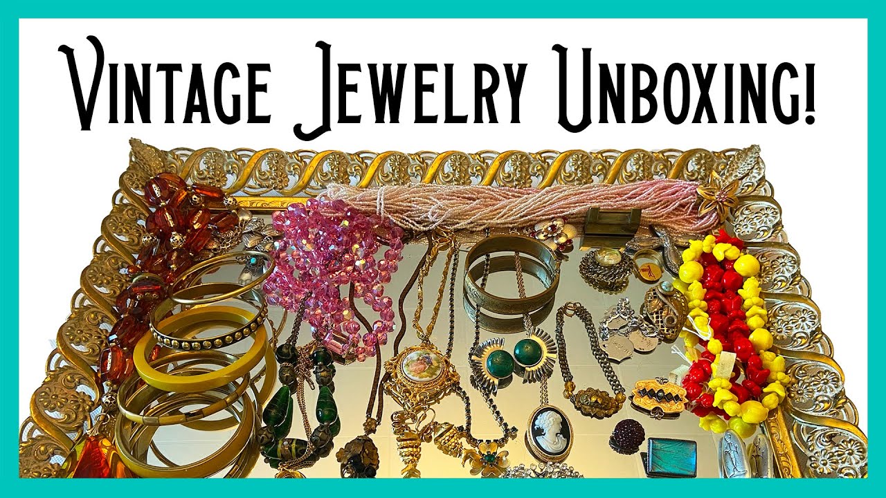 Vintage Jewelry - finding treasure in boxes from my local antique store!❤️❤️❤️