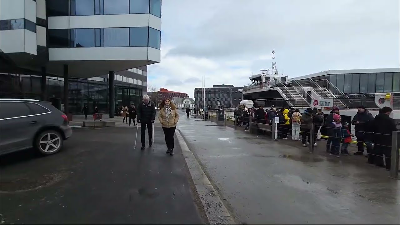 How to walk from Smarthotel Tromsø to the harbor