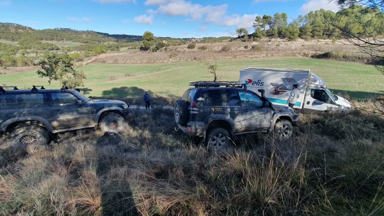 Rescate camión en La Panadella (BCN)  SOS 4x4 01 - 22/01/2026