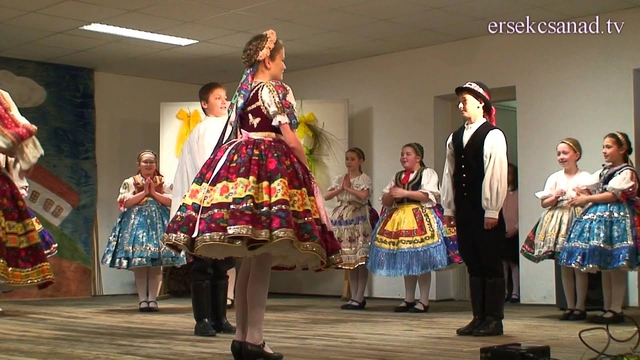 Játékos gyermeklakodalom......
