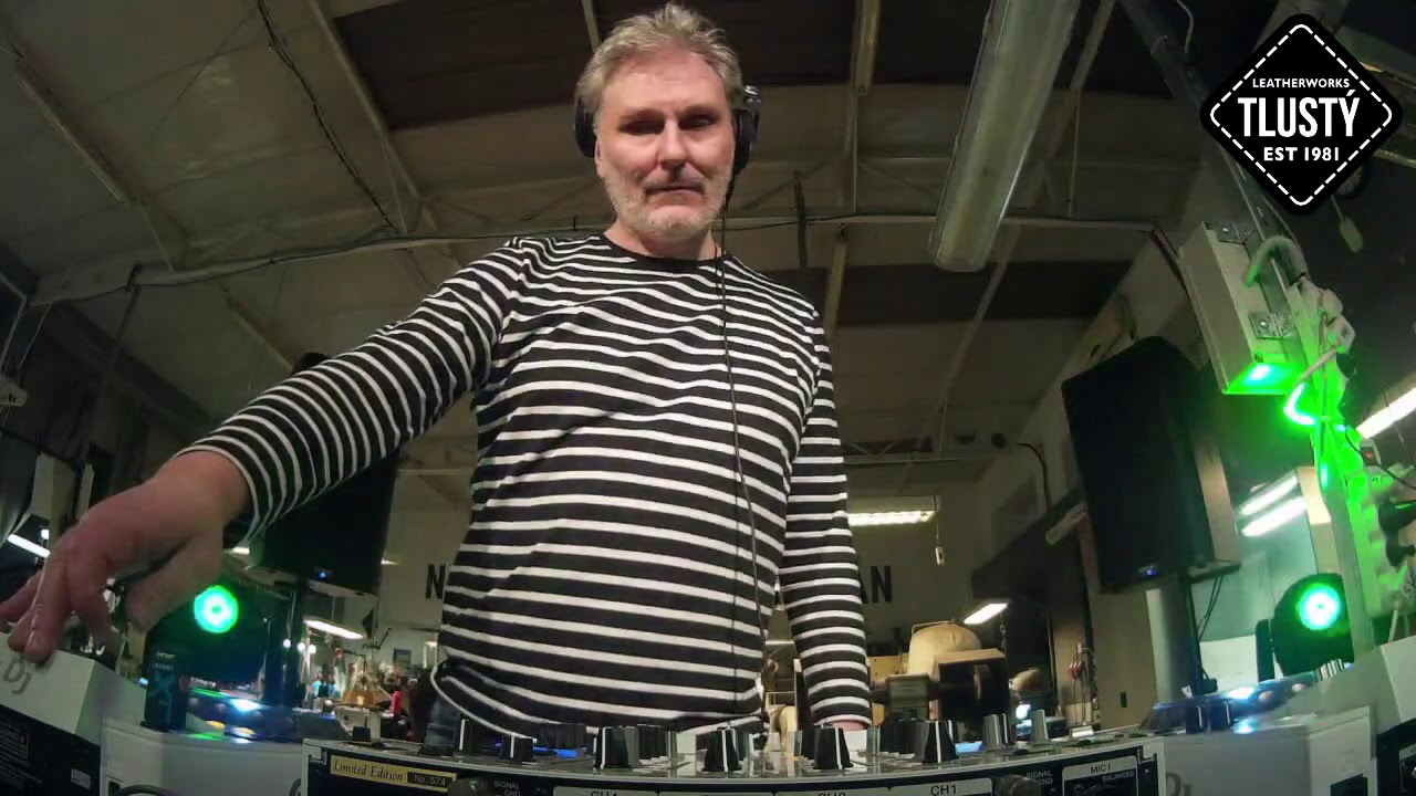Tlustý Nighshopping - DJ Josef Sedloň
