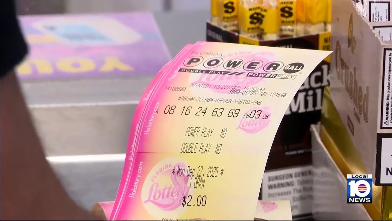 В понедельник вечером состоялся розыгрыш лотереи Powerball с призом в 1,6 миллиарда долларов.