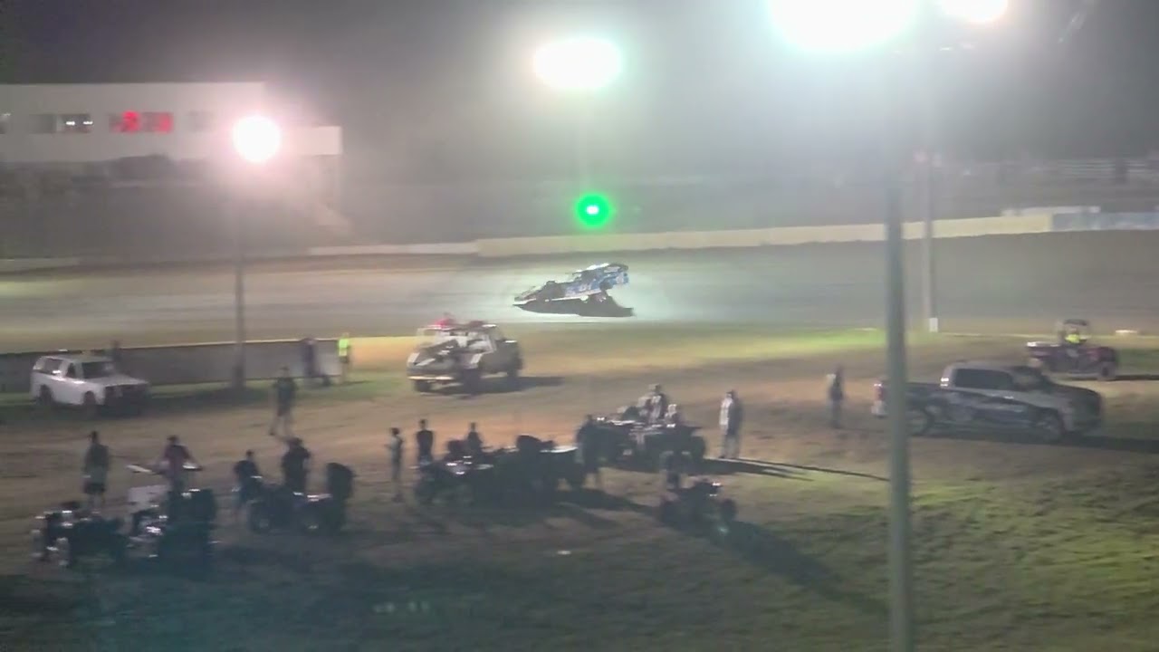 Mississippi Thunder Speedway USRA Modified Feature 6/20/25