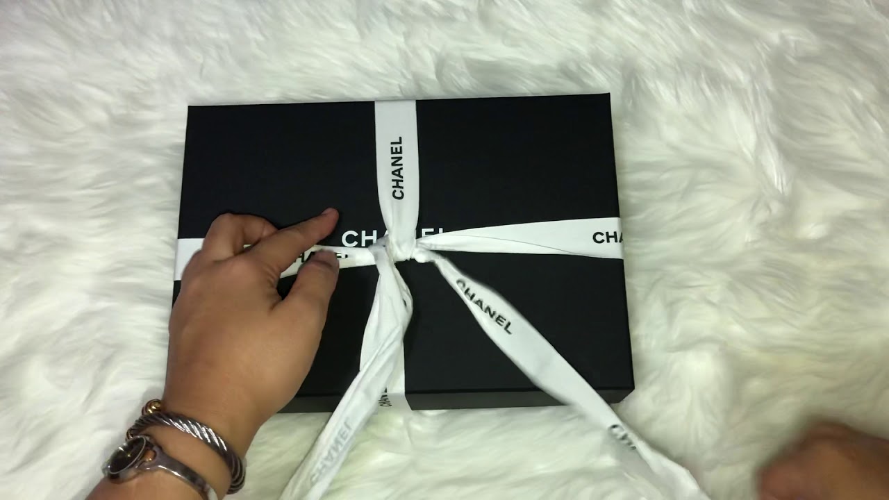 Unboxing Chanel 20C Cruise Collection