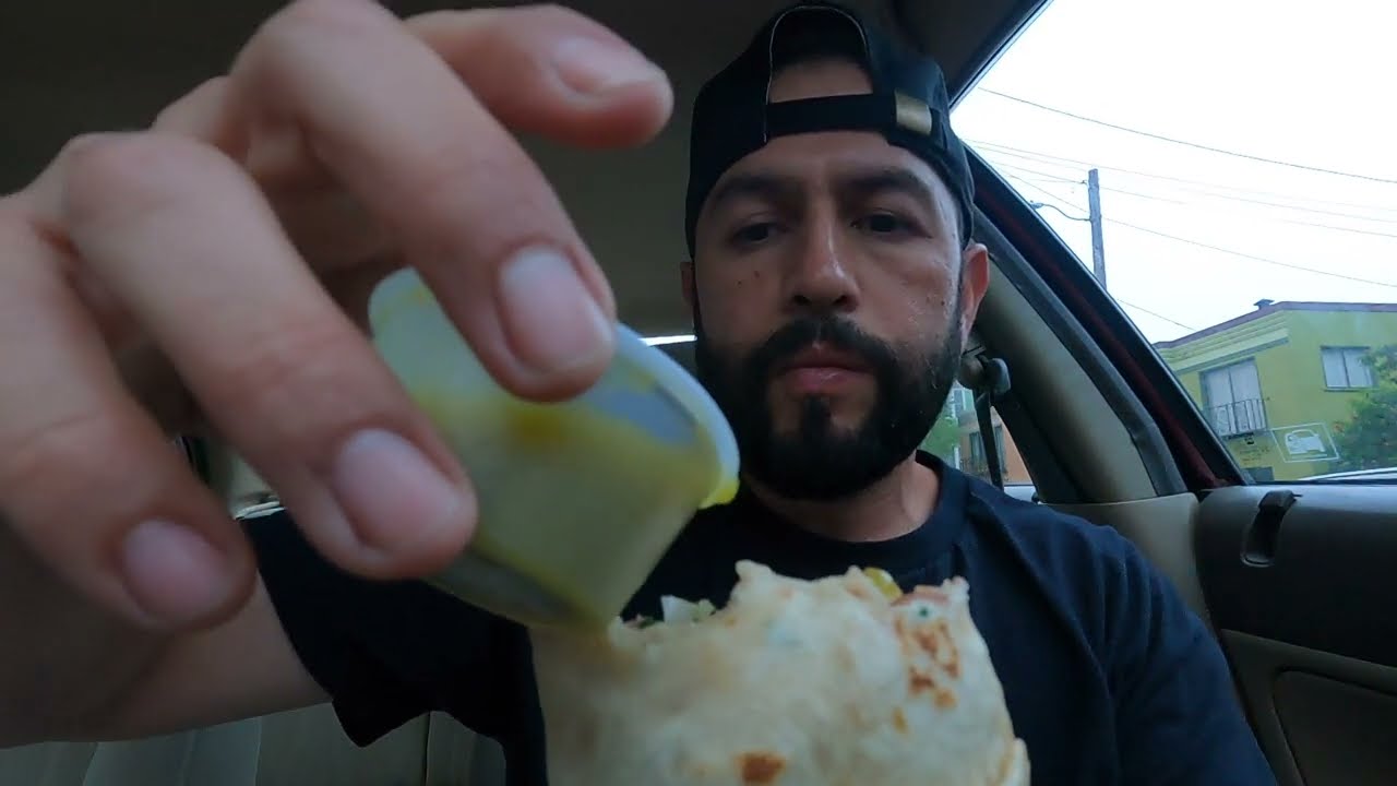 La Taqueria San Francisco Mission District Burrito in the Hood/Barrio Chicano Mexican American Food🔥