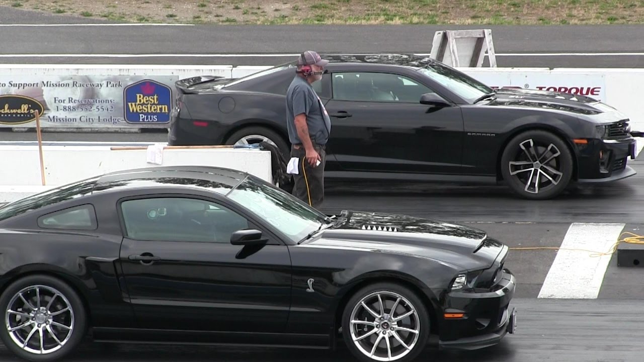 Shelby Super Snake vs ZL1 Chevy Camaro-1/4 mile drag race