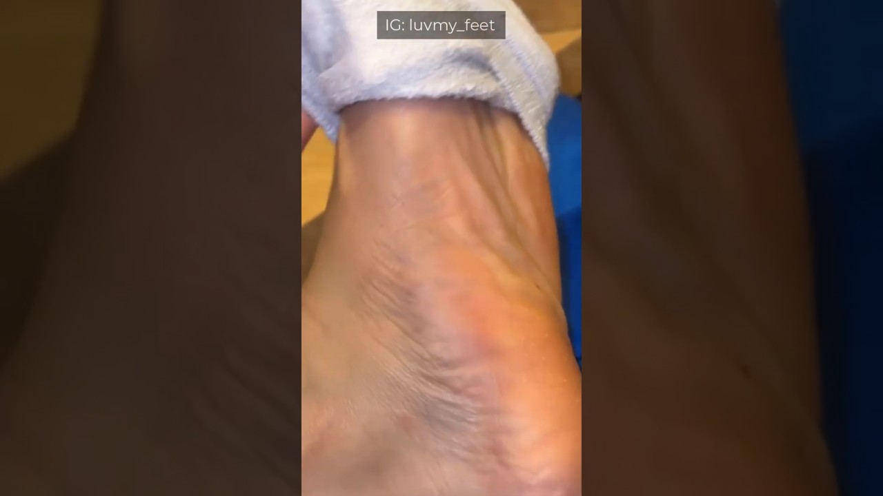 Rosie Lightskin Ebony White Socks, Sock Removal & Dry Sweaty Sole At Work (57) [SHORTS]